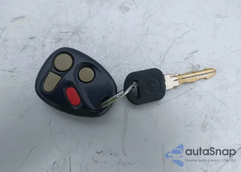 1997 Buick Park Avenue из США, поврежденный, VIN 1G4CW52KXV4653227